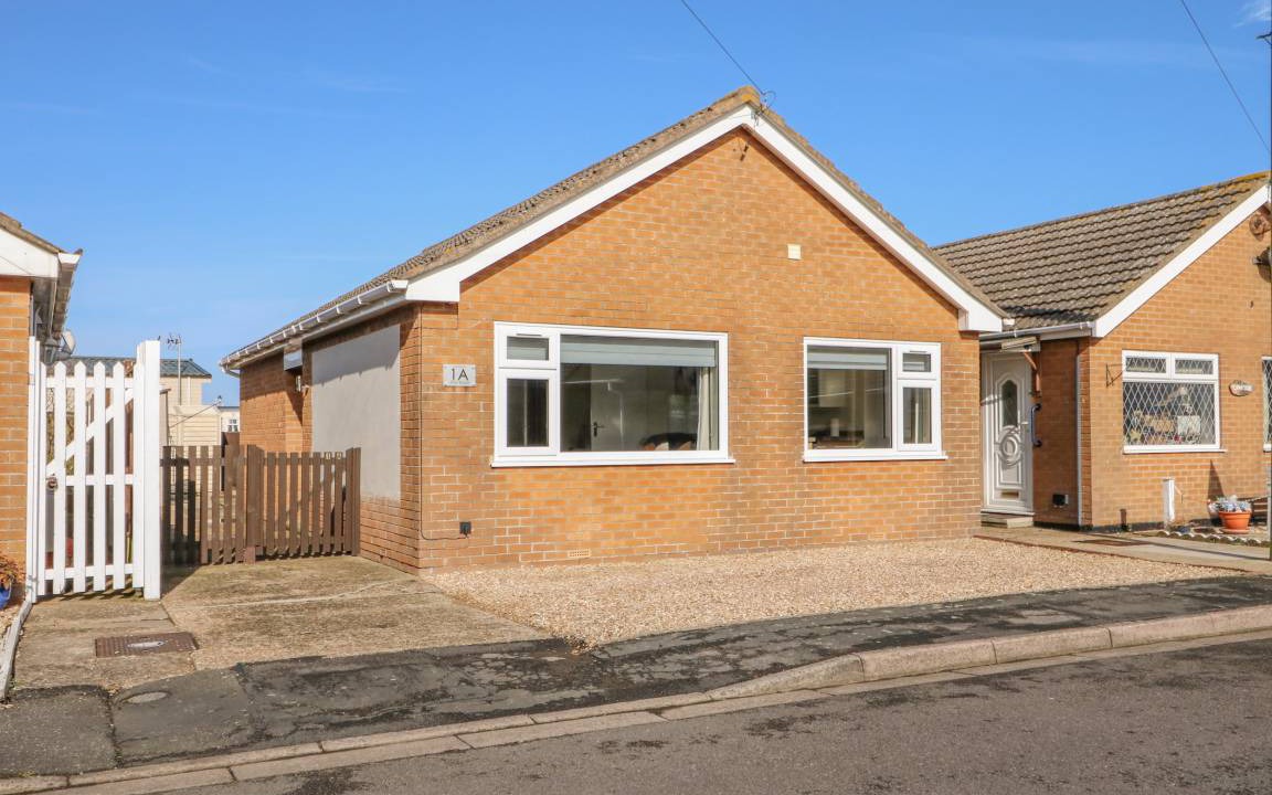 Mablethorpe and Sutton Cottage | 105 m² Cottage ∙ 2 bedrooms ∙ 4 guests