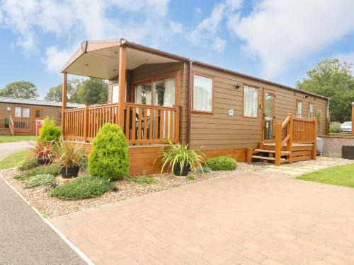 Haveringland House | 18 Lake View