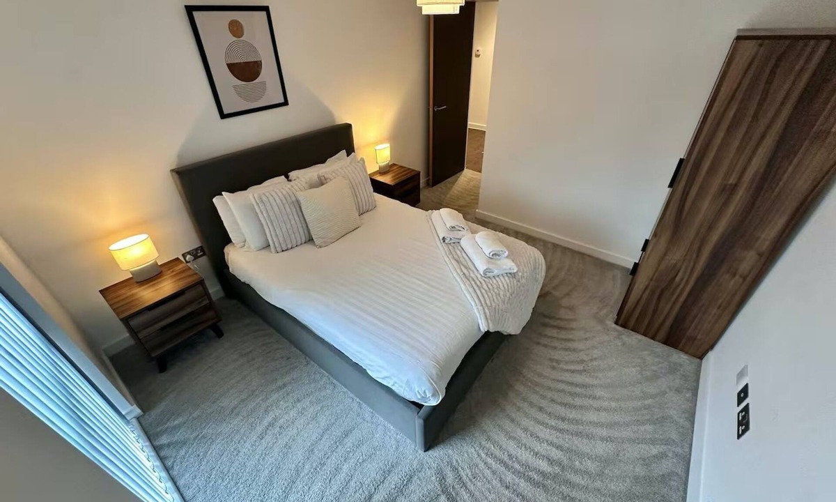 Heworth Apartment | 2-Bed, 2-Bath Apartment in the Heart of York City Centre with secure parking
