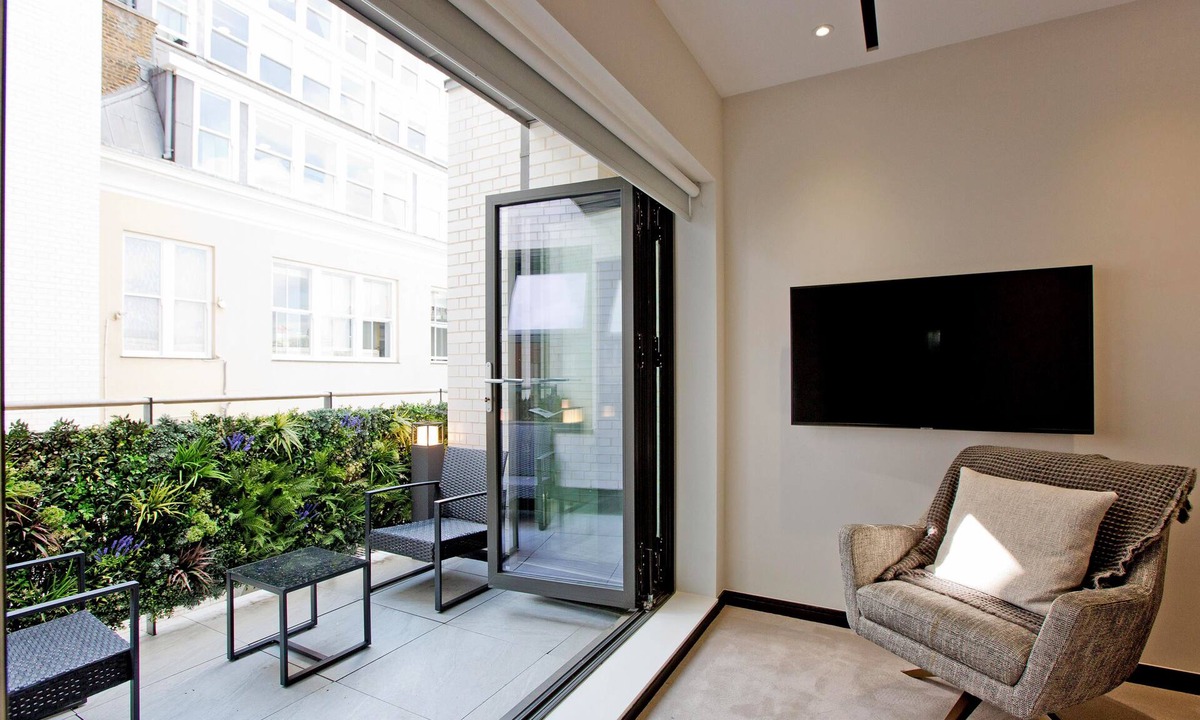 Soho Apartment | 2-bed Deluxe 519