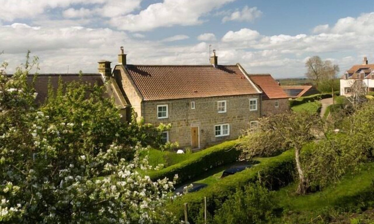 Borrowby Cottage | 2 Bed in Borrowby (oc-orch4)