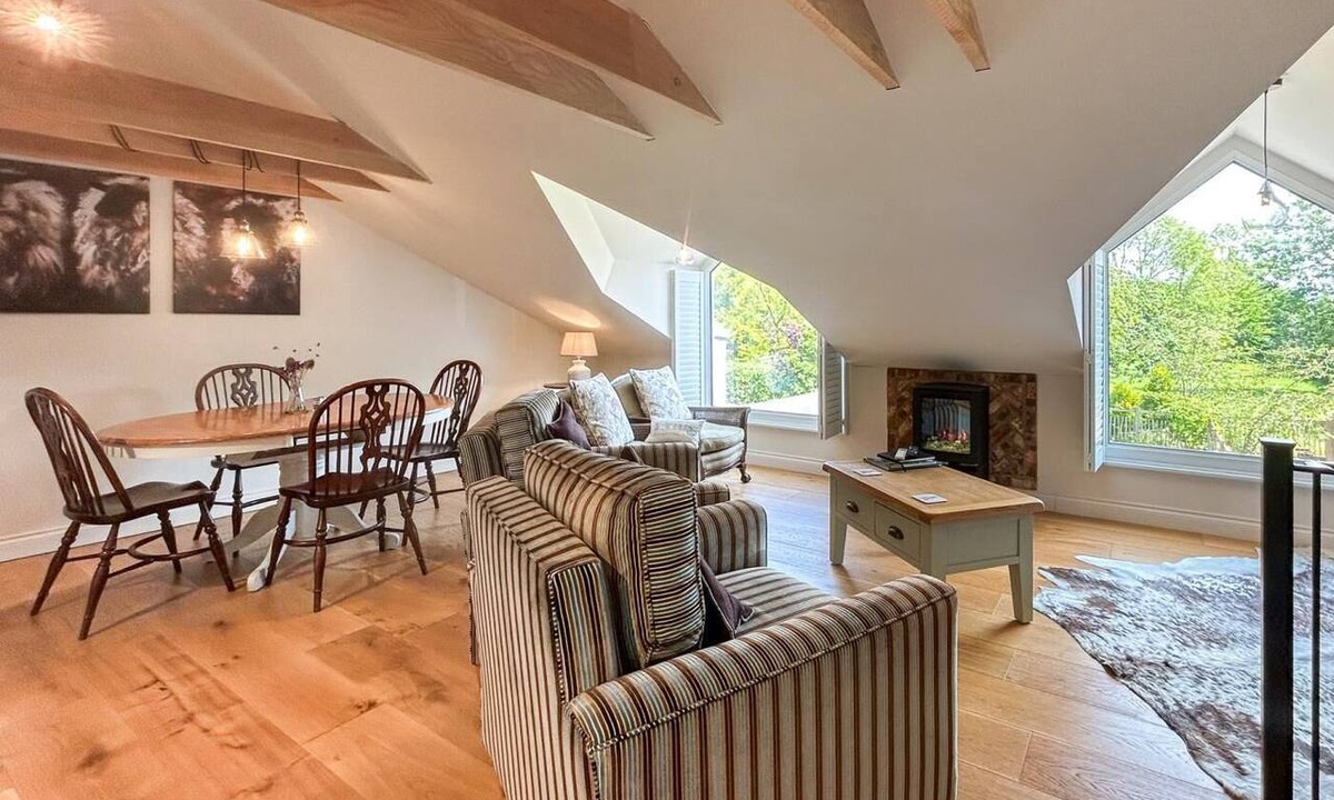 Lund Cottage | 2 Bed in Driffield (oc-88422)