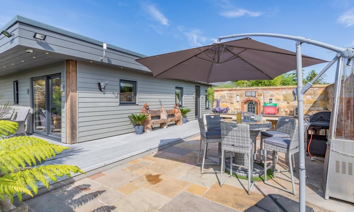 Darlington Cottage | 2 Bed in Heighington (oc-c32585)