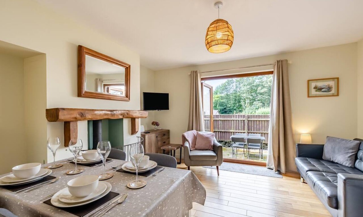 Backbarrow Cottage | 2 Bed in Nr. Newby Bridge (oc-ld168)