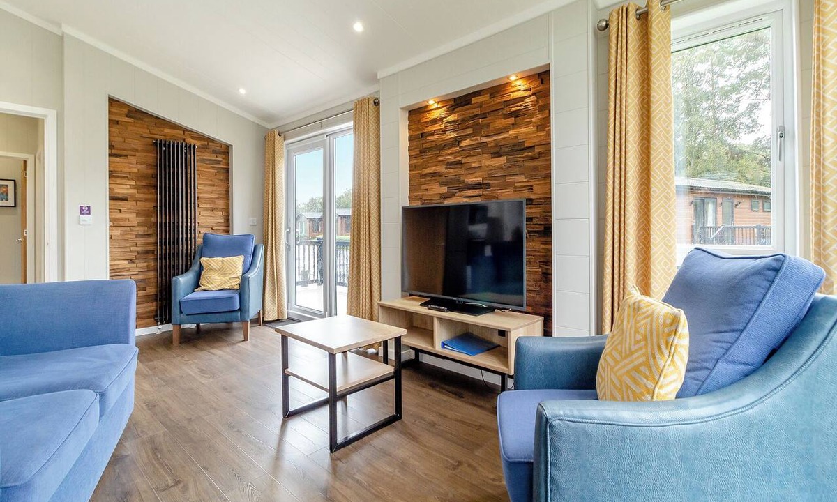 Pentney Ski Chalet | 2 bedroom accommodation in Pentney, King&rsquo;s Lynn