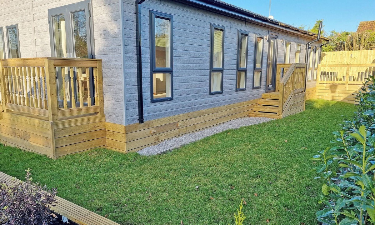 Little Weighton Cottage | 2 bedroom accommodation in Little Weighton, near Beverley