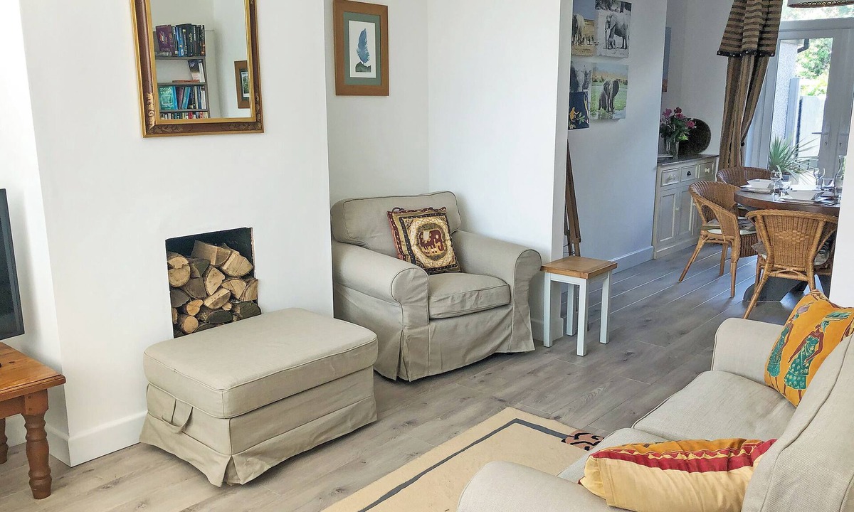 Heswall Cottage | 2 bedroom accommodation in Heswall, near Liverpool