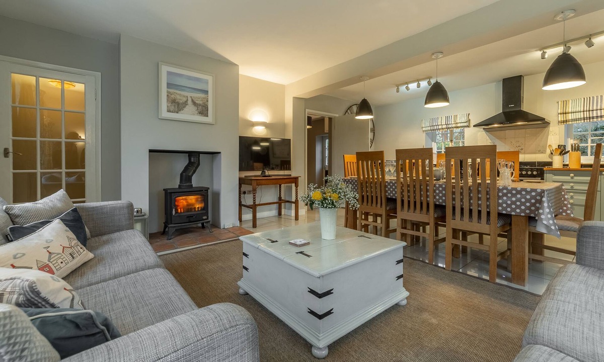 Thornham Cottage | 2 Dix Cottages, Thornham, Norfolk