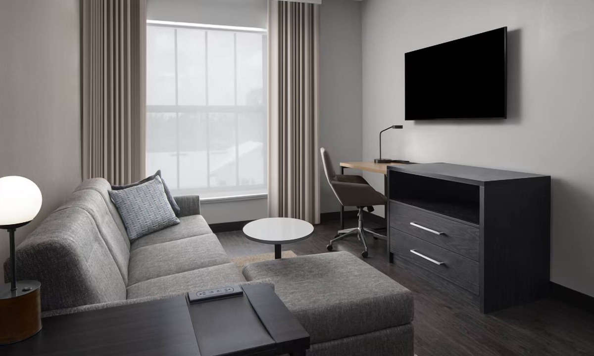 Isle of Palms Hotel | 2 Spacious Suites w/Kitchen, Free Breakfast, and Heated Pool Near Mayo Clinic