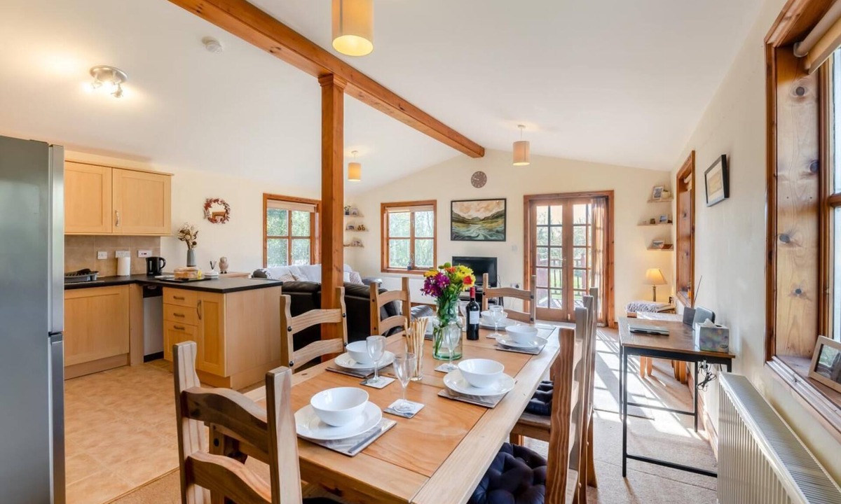 Sutton on Derwent Ski Chalet | 3 Bed in Sutton On Derwent (oc-k31897)