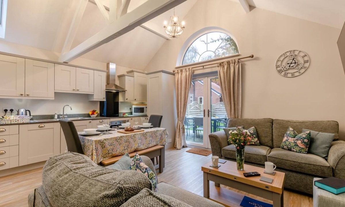 Wilberfoss Cottage | 3 Bed in Wilberfoss (oc-t30301)