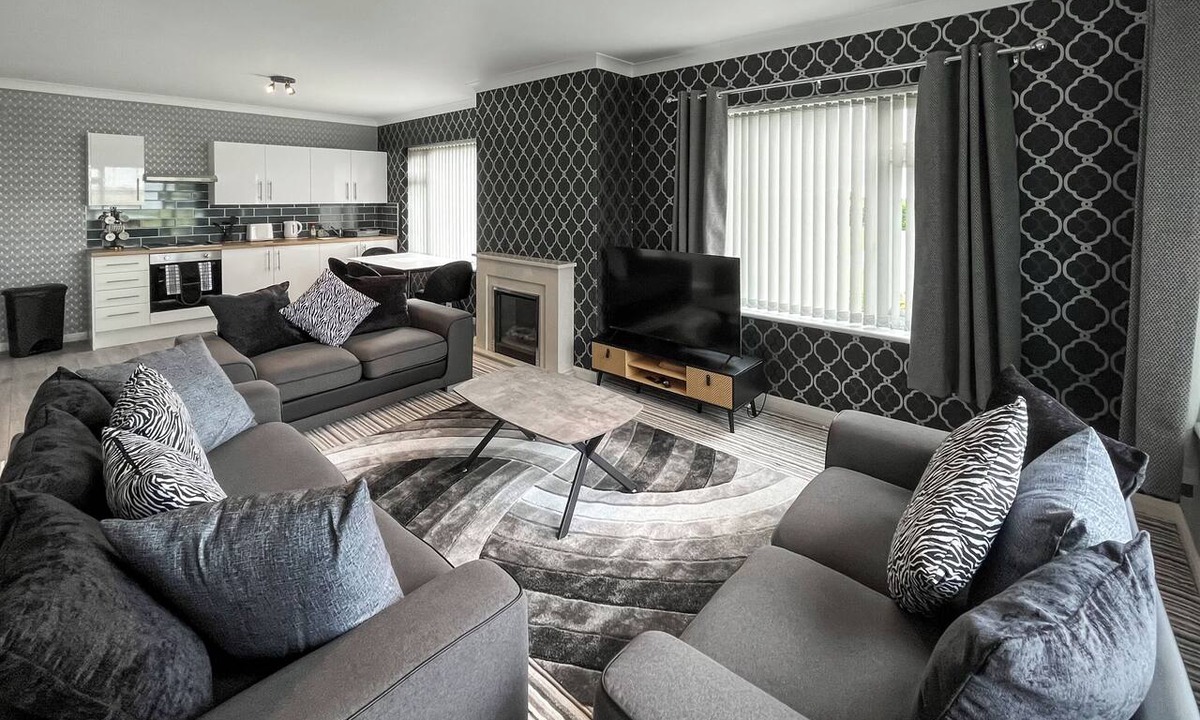 Anderby Creek Apartment | 3 bedroom accommodation in Anderby Creek