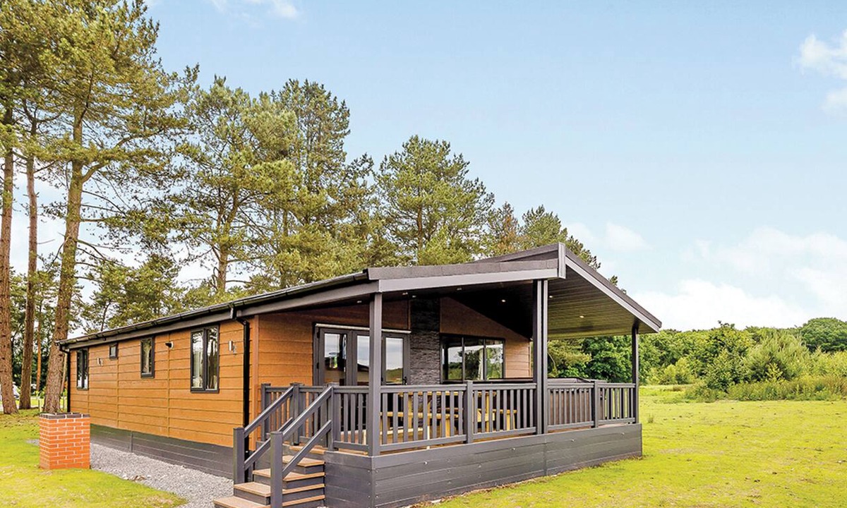 Woodhall Spa Ski Chalet | 3 bedroom accommodation in Woodhall Spa
