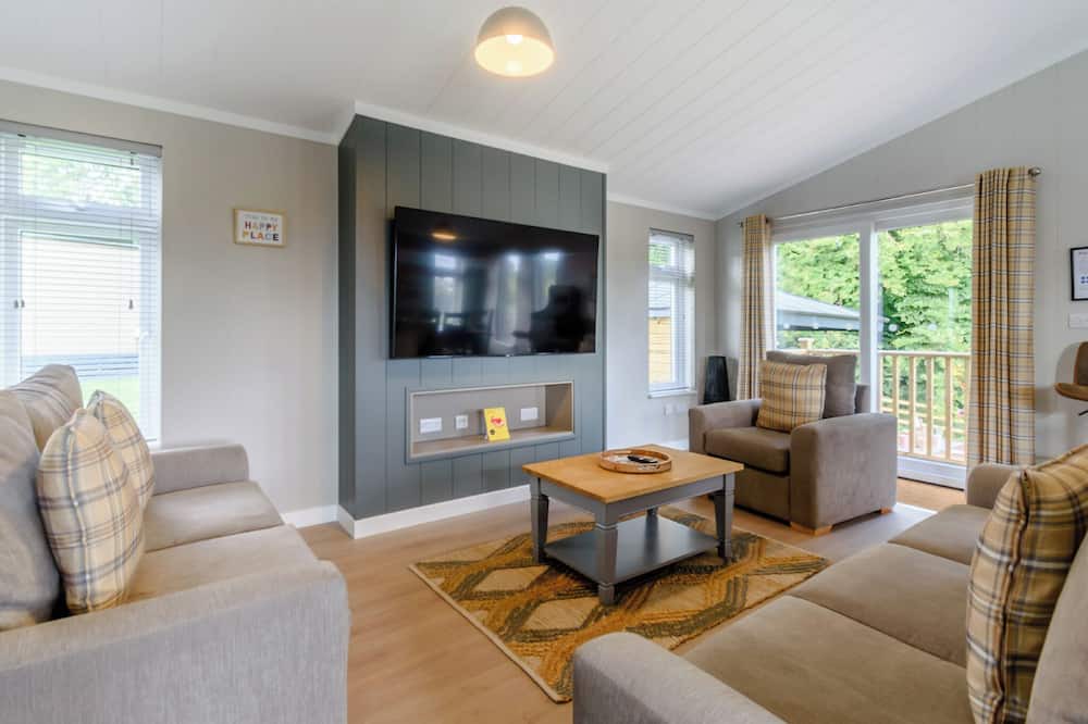Raywell Ski Chalet | 3 bedroom accommodation in Raywell, Beverley