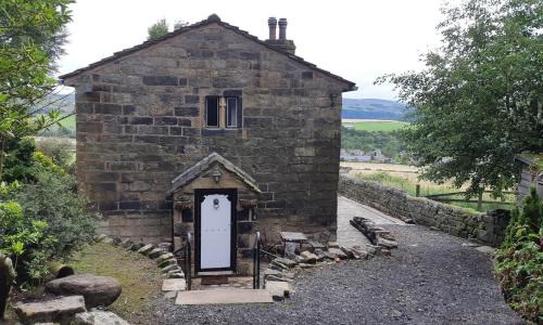 Lumbutts House | 3 bedroom- Sleeps 6-Greave Farm Todmorden Cottage