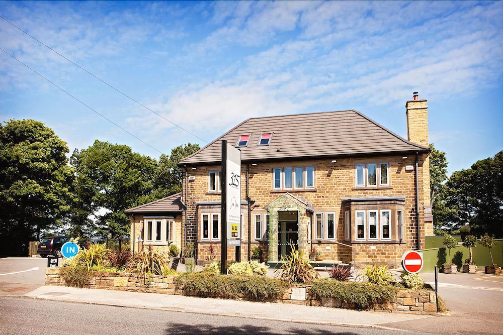 Lepton Hotel | 315 Bar and Restaurant