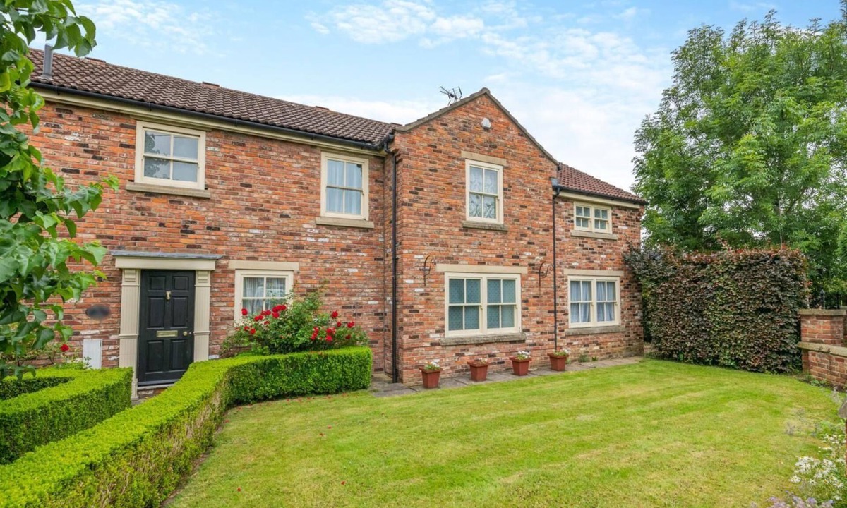 Helmsley Cottage | 4 Bed in Helmsley (oc-y039)