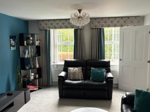 Hessle House | 5 Bed-House Sleeps 10 Free Parking Wi-Fi Netflix