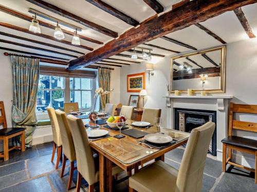Cartmel House | 5 Bed in Cartmel oc-80332