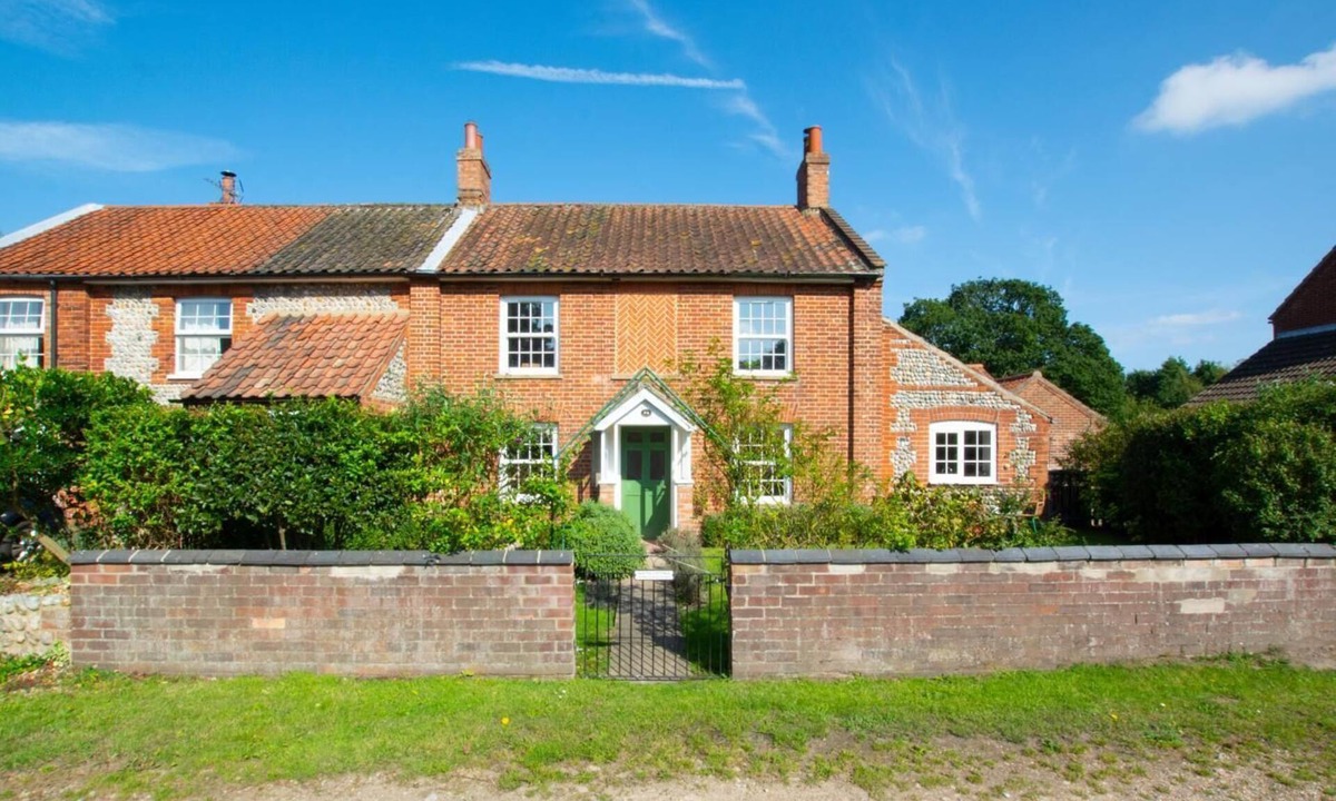 Aldborough Cottage | 5 Bed in Southrepps (oc-2211)