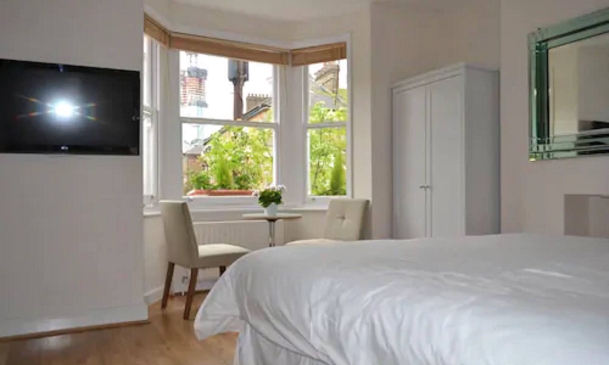 Vauxhall Bed & Breakfast | 69TheGrove