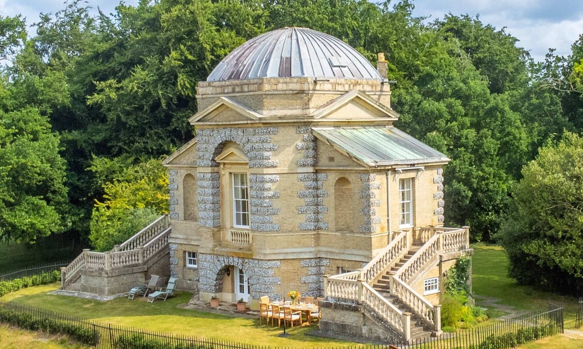 Bury St Edmunds House | A Duke's spectacular grand folly -The Temple