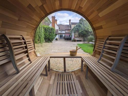 Bury St Edmunds House | A historic Pub with a modern twist - The Greyhound