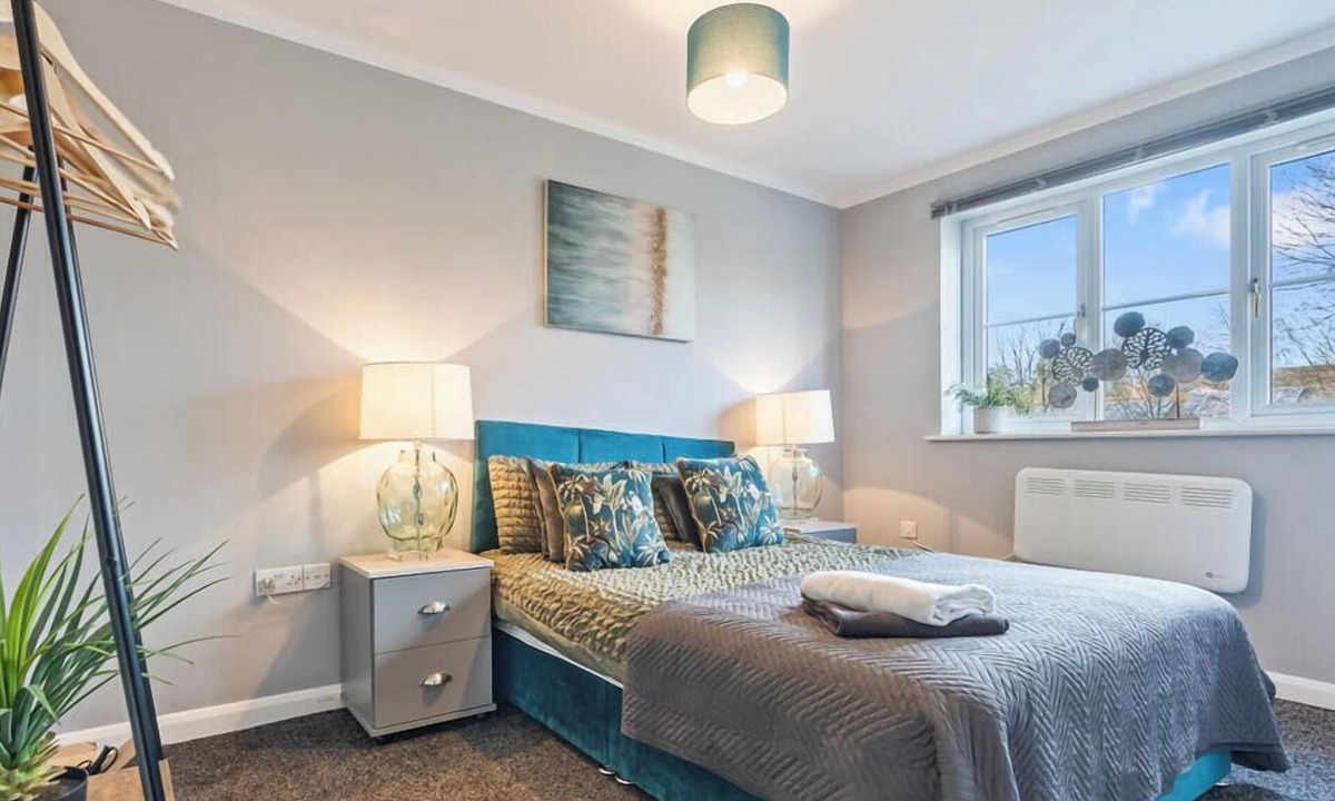 Nottingham House | Adele`s Central Stay