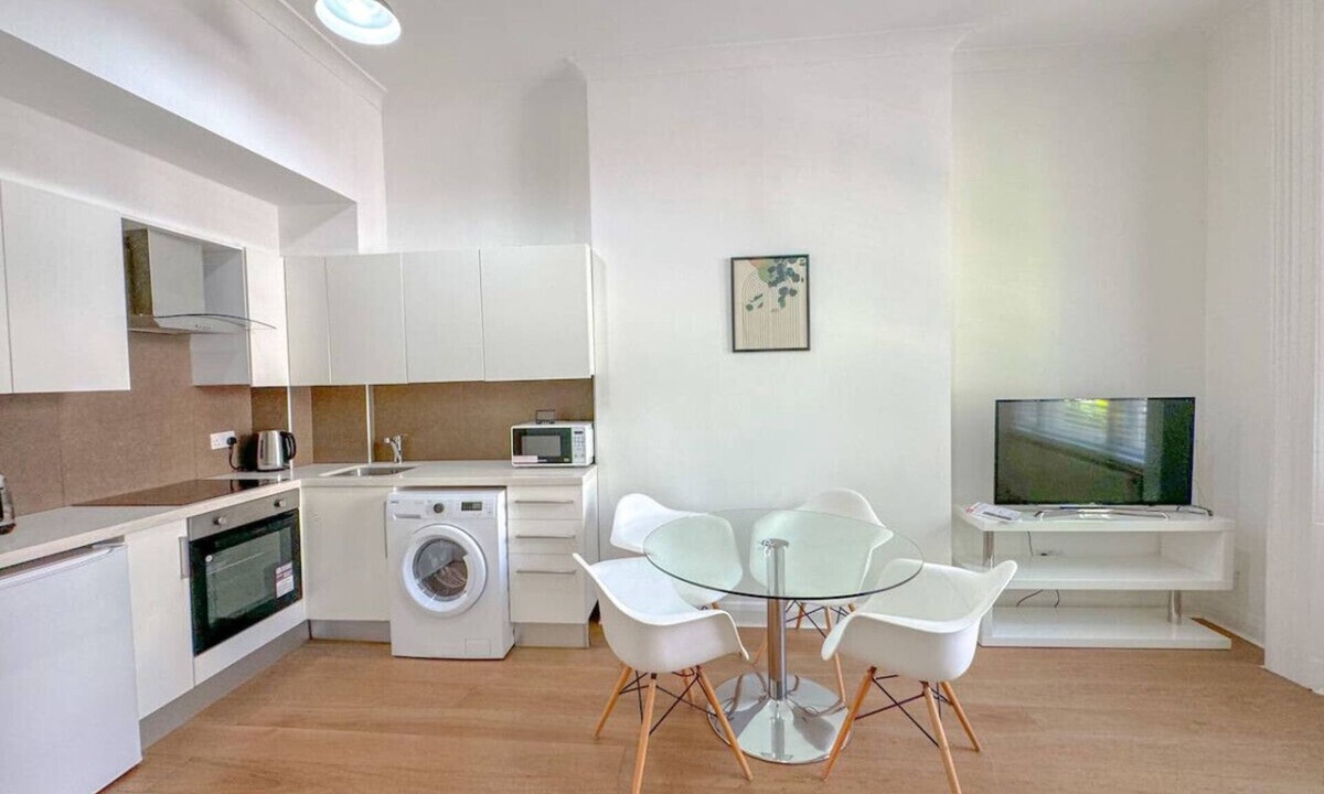 Lancaster Gate Apartment | Amazing 1Bed Hyde Park
