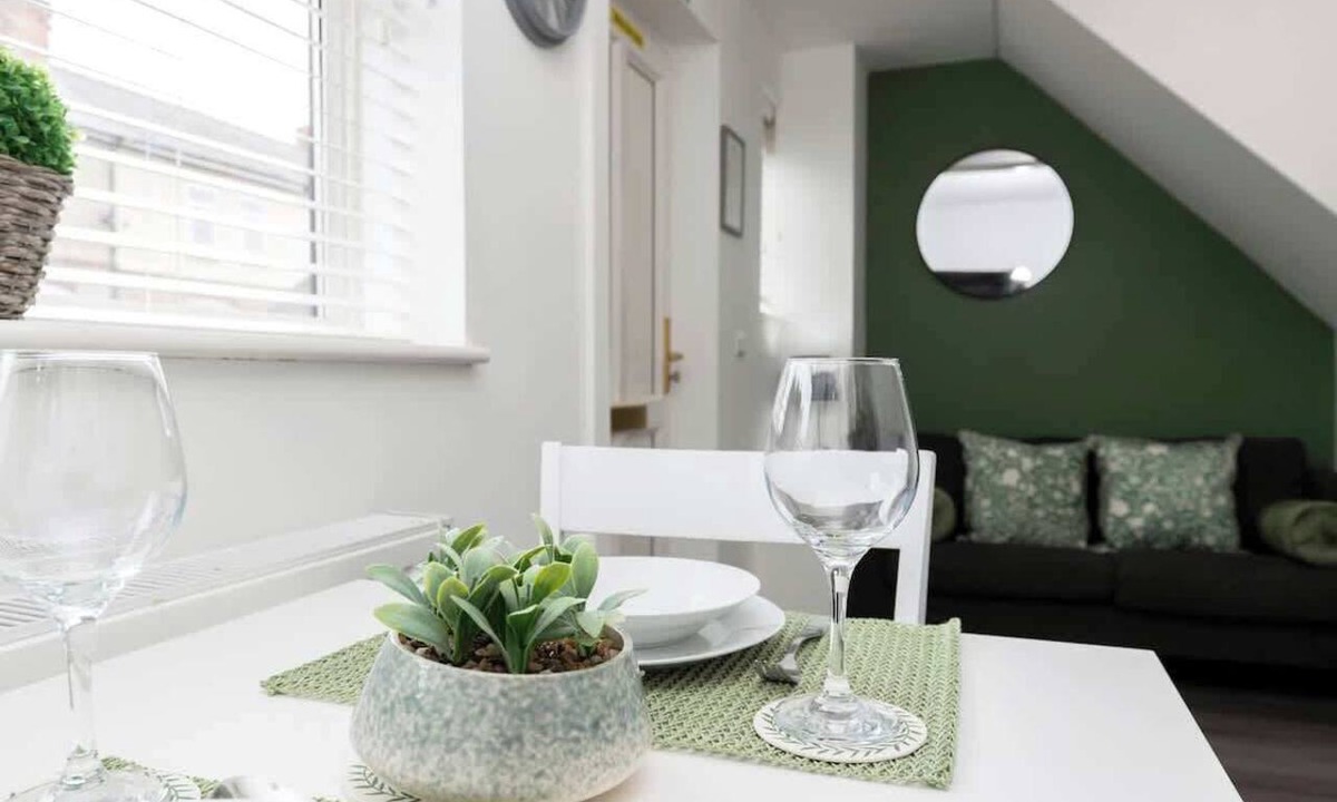 Darlington House | Amazing house with central location.
