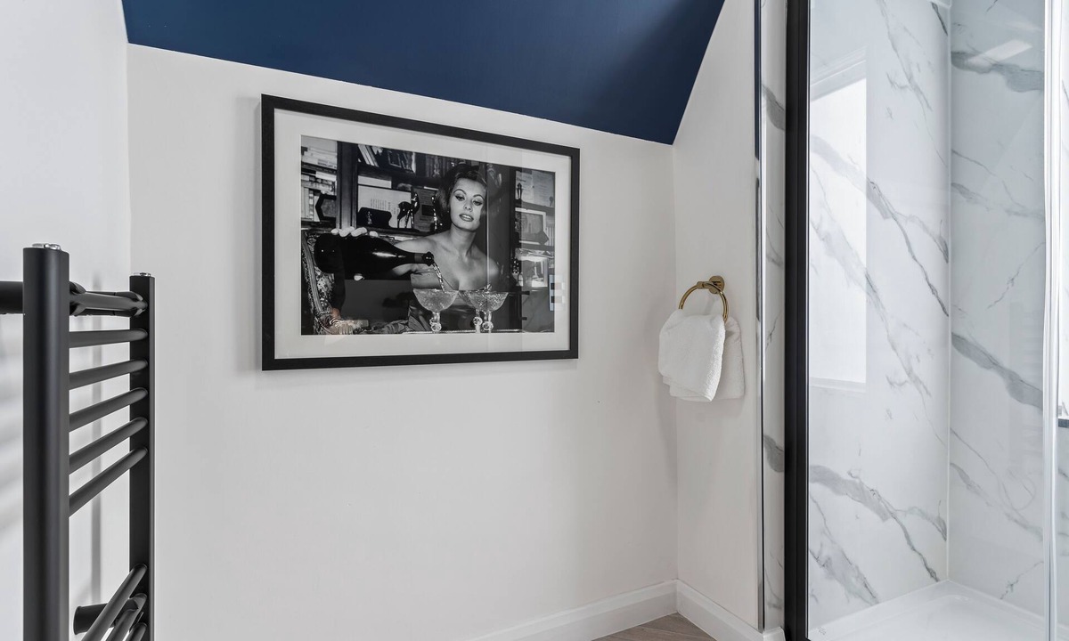 Redcar Hotel | Beachfront Aparthotel, Seaview Penthouse with free parking and WI-FI #9