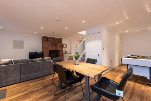 Durham House | Beautiful Cottage in Durham with Pool Table