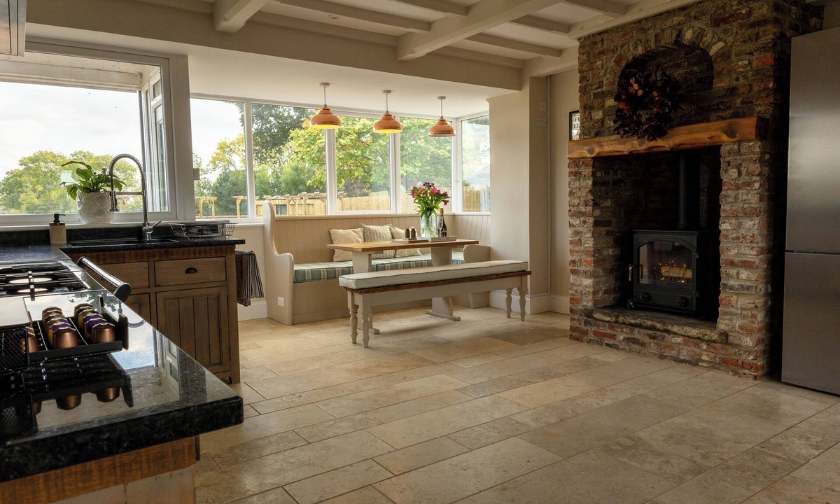 York Other | Beautiful Luxury Farmhouse near York, Sleeps 8-11
