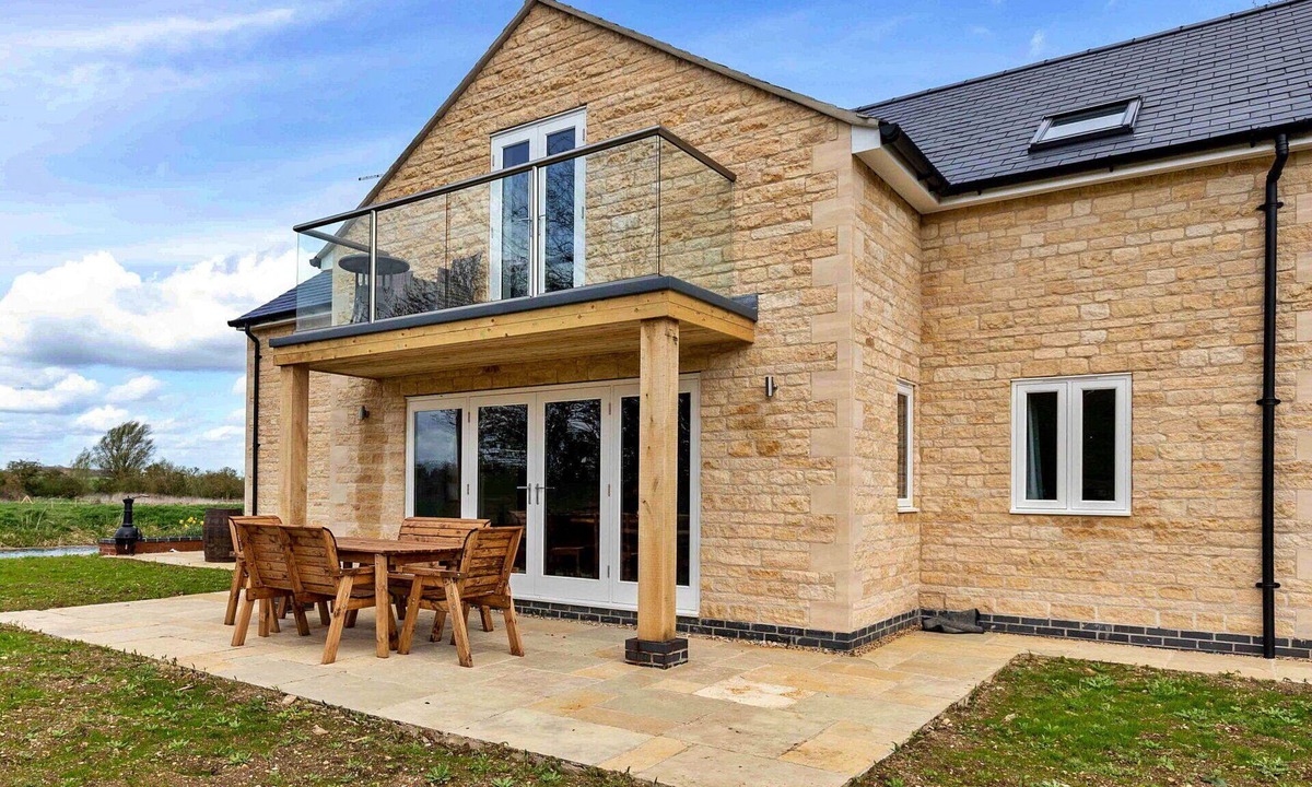 Thurlby House | Beautiful villa for 6 guests with WIFI and pets allowed