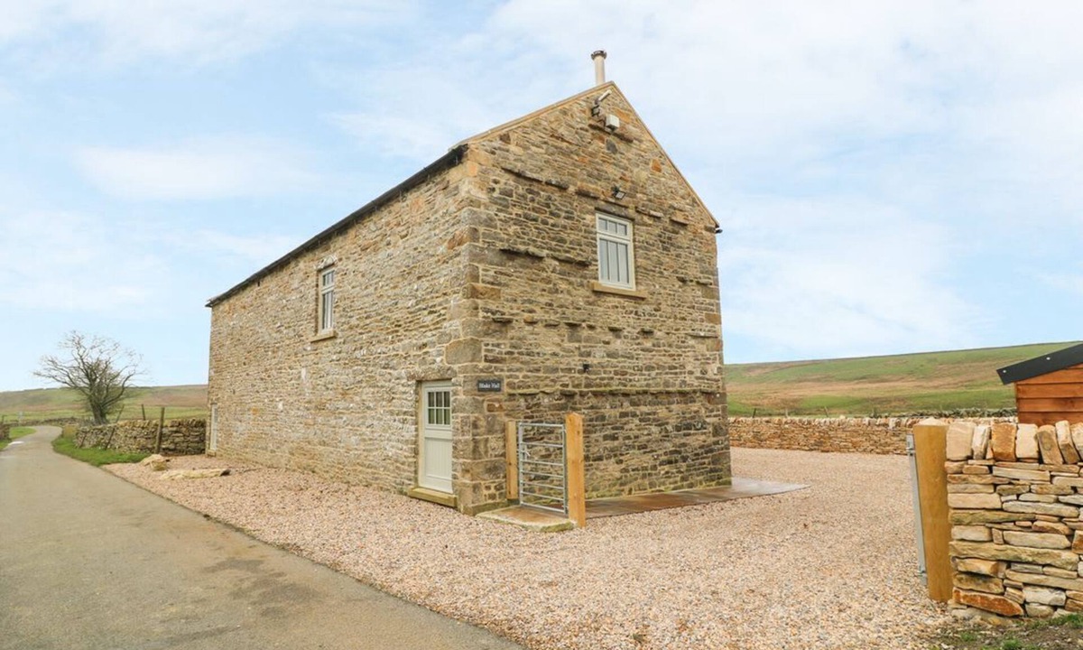Barnard Castle House | BLAKE HALL, woodburner, countryside views, Bowes