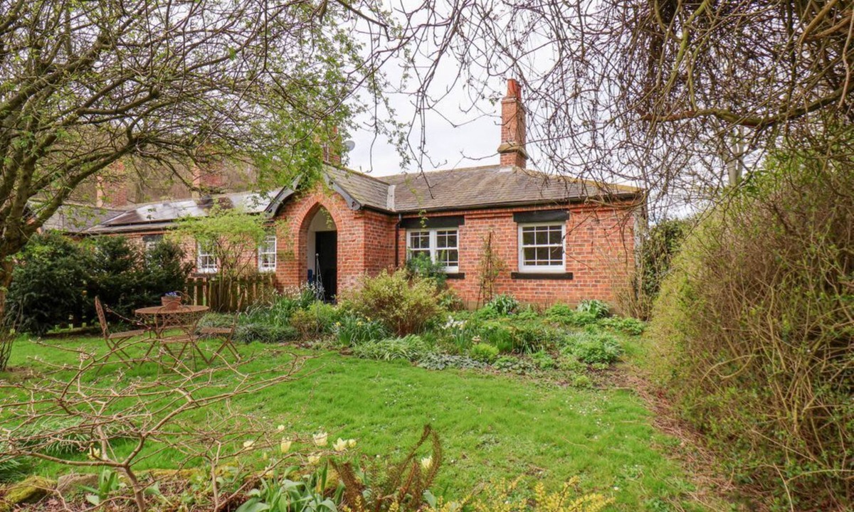 Guisborough House | Bousdale Cottage, Guisborough