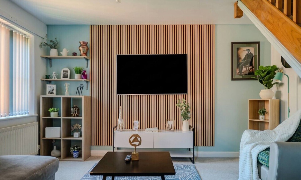 Levenshulme House | Boutique group home with air conditioning, free parking and designer interiors