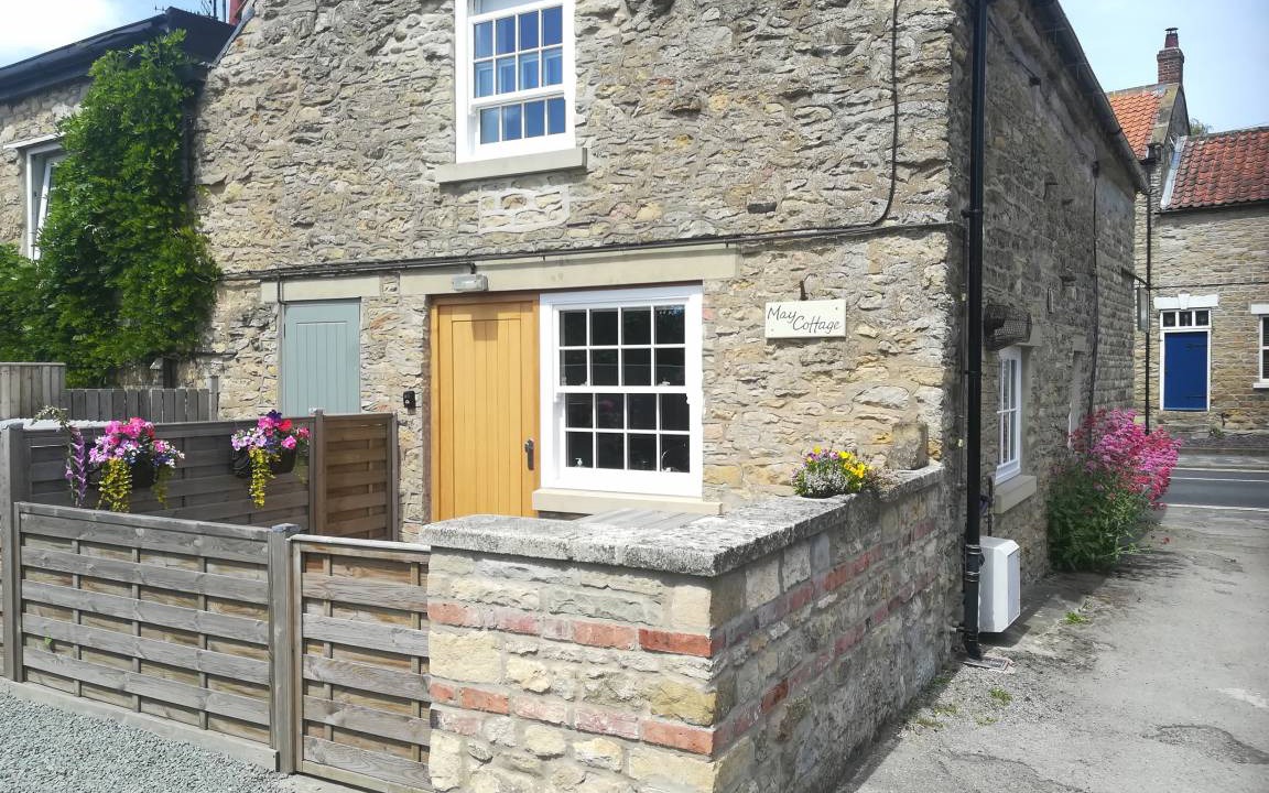 Snainton Cottage | Cabin ∙ 2 bedrooms ∙ 4 guests