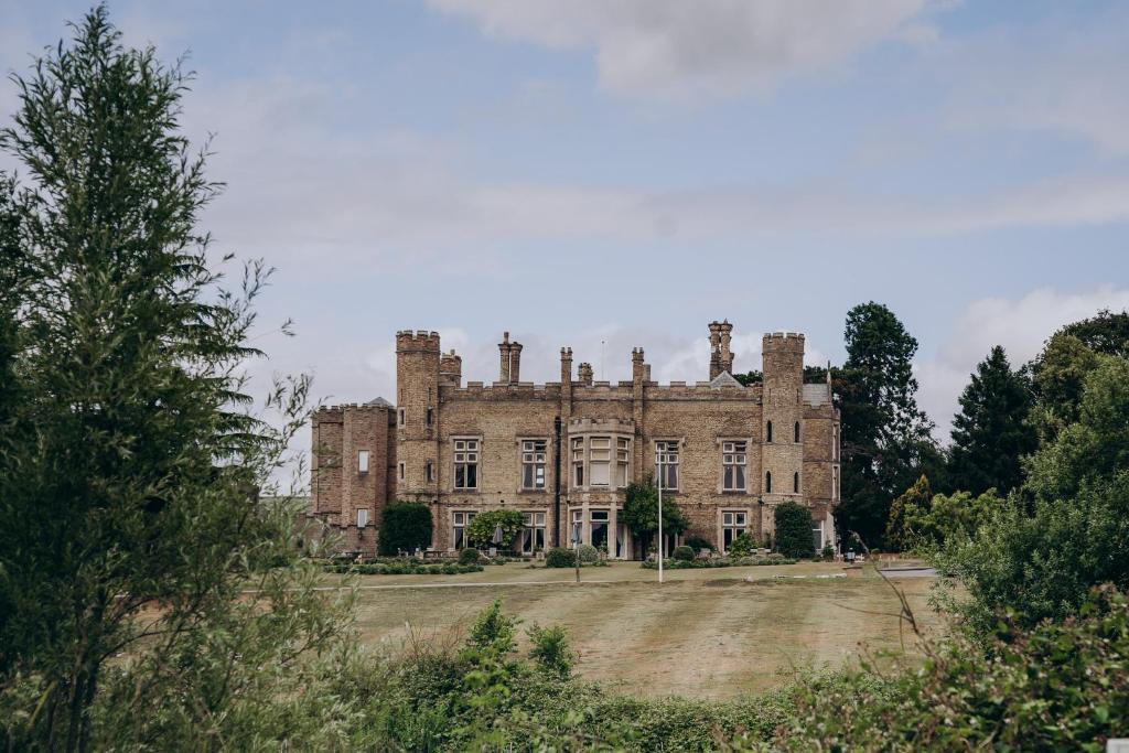 South Cave Hotel | Cave Castle Hotel