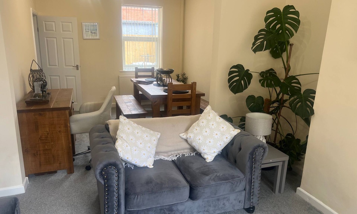 Sutton-on-Sea House | Central Sutton on Sea 4-Bed House, Sleeps 8