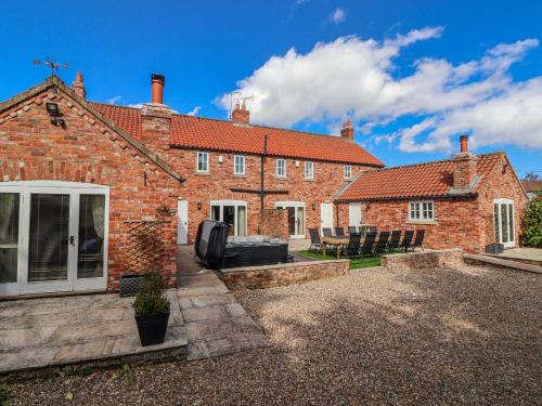 Weaverthorpe House | Champagne Cottage