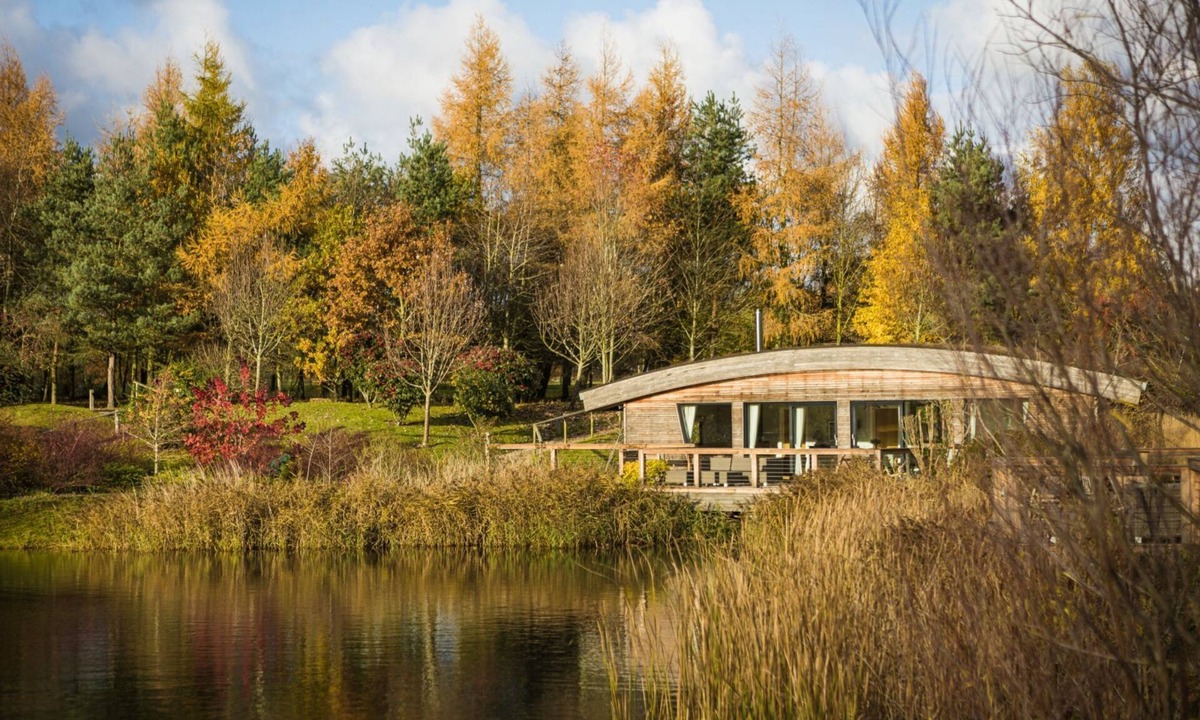 Richmond Cottage | Charlie - a lodge that sleeps 6 guests in 3 bedrooms