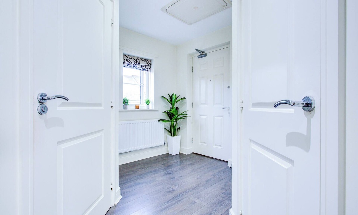 Loughton Apartment | Charming 2-Bed Apartment in Loughton London area