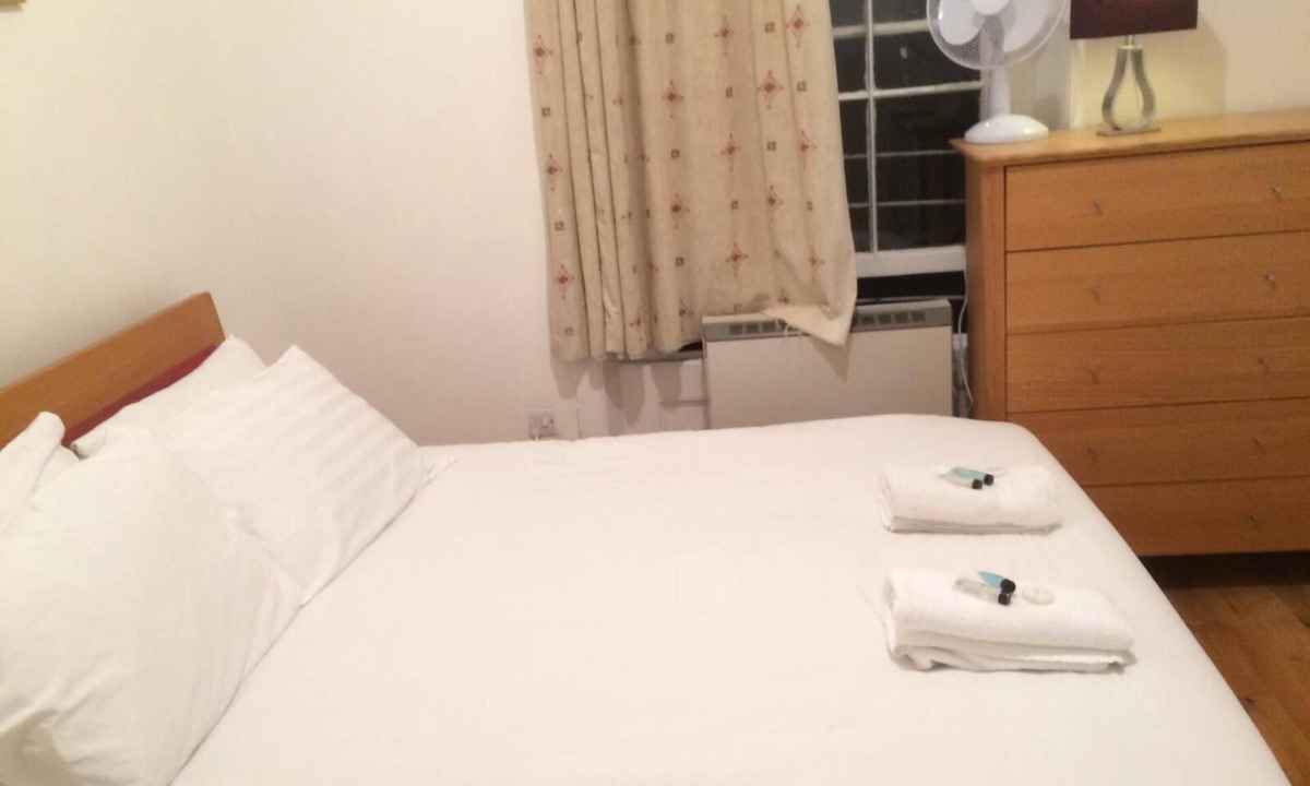 Lancaster Gate Apartment | Cheerful studio flat - Marble Arch/Hyde park -5 mins paddington station