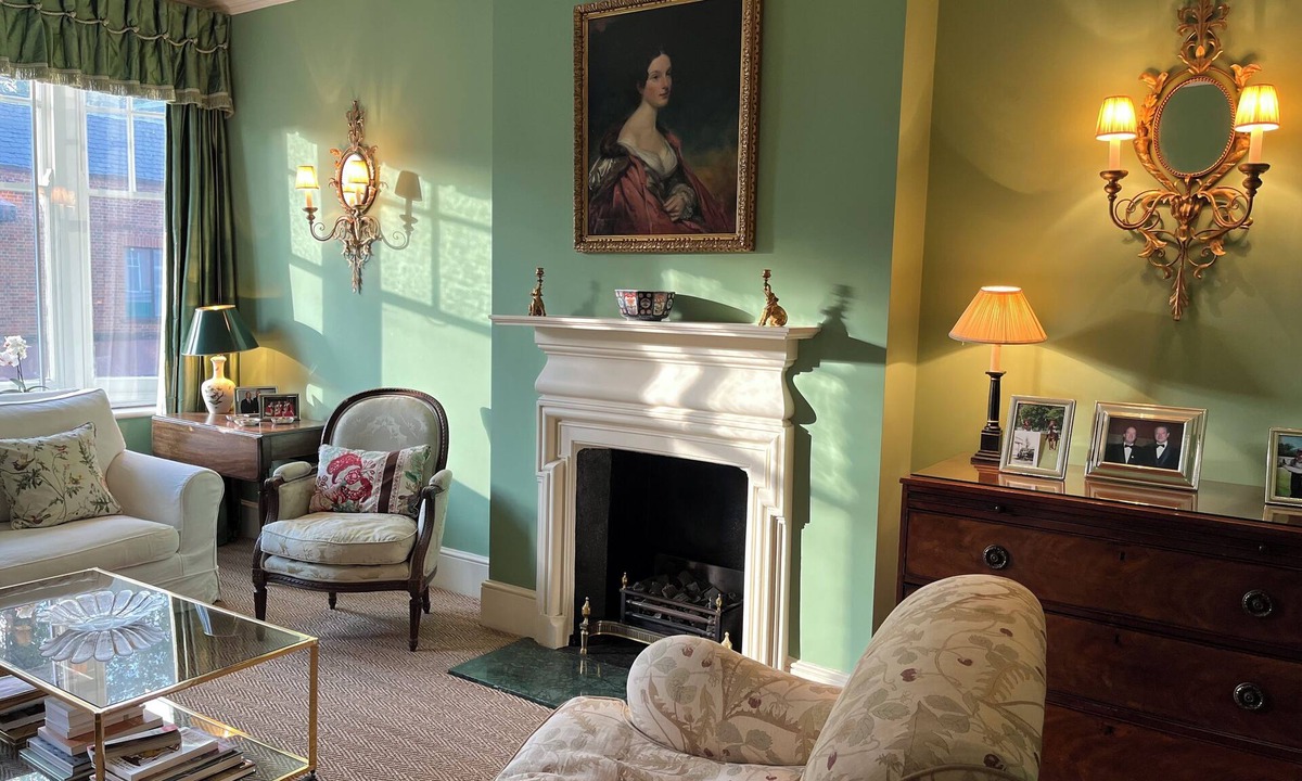 Chelsea Apartment | Chelsea Flat With Character