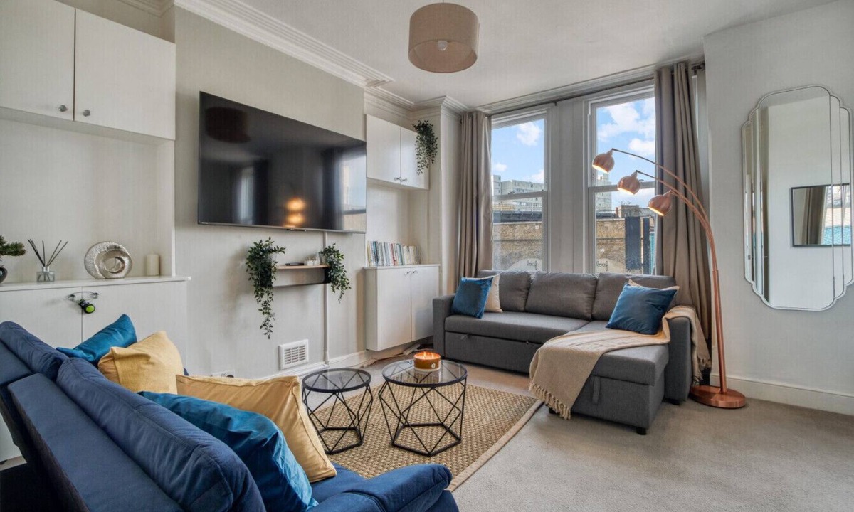 Queenstown Apartment | Chic 1Bed w/Patio Battersea