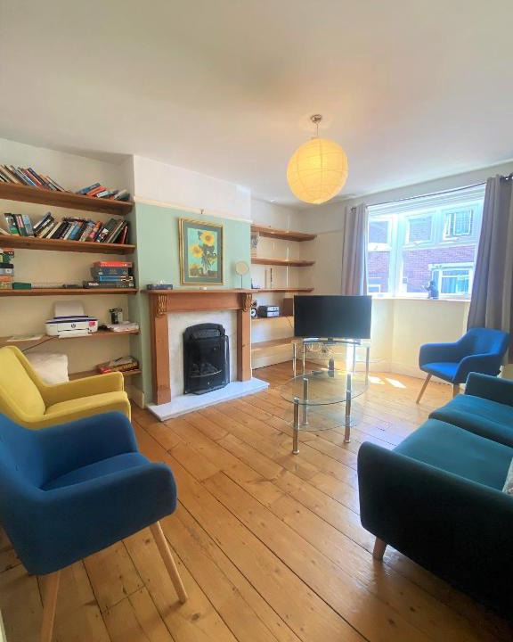 Southville House | Colourful vintage-styled home in lovely Southville