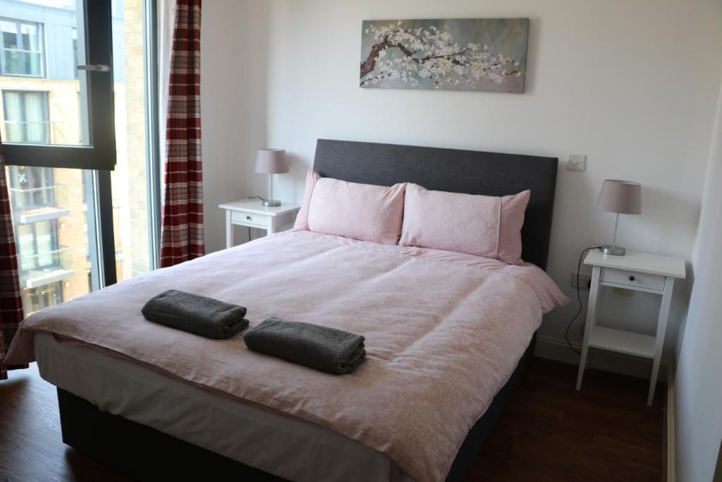 Gay Village Apartment | Comfortable One Bed Apartment near Arcadian Birmingham Parking WIFI