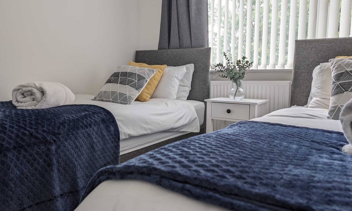 Doncaster Apartment | Cosy Apt-Workers-Families-Kitchen-Parking-Fast WiFi, Self Check-in