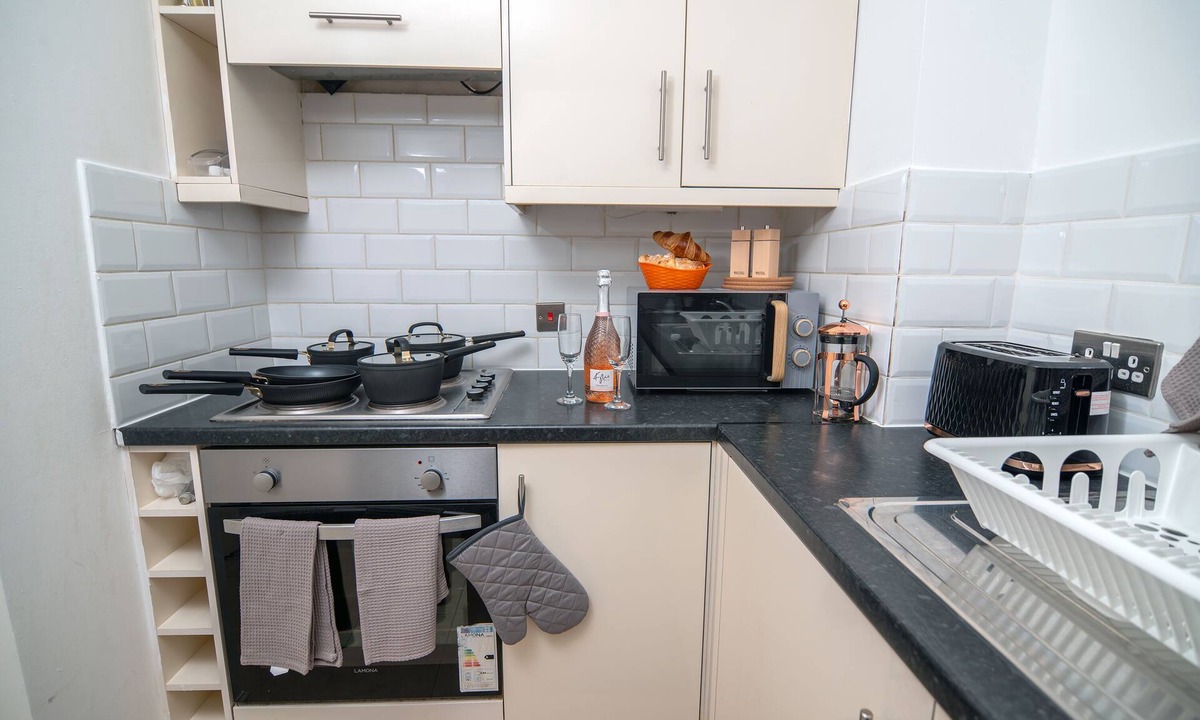 Abbey Wood Apartment | Cozy Living in Abbey Wood